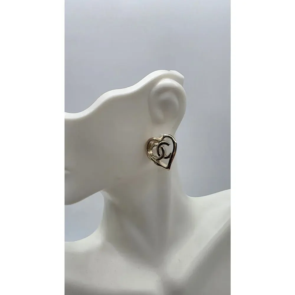 Chanel Gold-tone Interlocking CC Heart Stud Earrings NWT